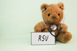 teddy bear with RSV sign and stethoscope